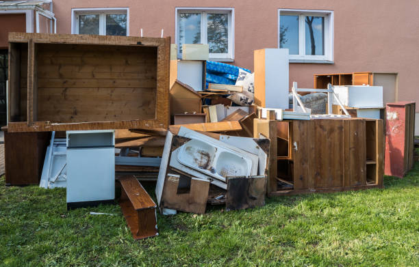 Best Yard Waste Removal  in Burien, WA